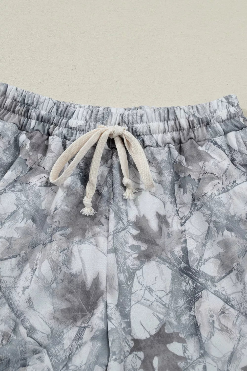 Abstract Woodland Camo Print Baggy Pullover Drawstring Shorts Set - Salt & Stone